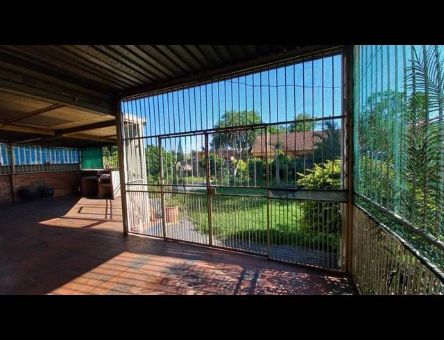 3 BEDROOM HOUSE FOR SALE IN PRETORIA GARDENS